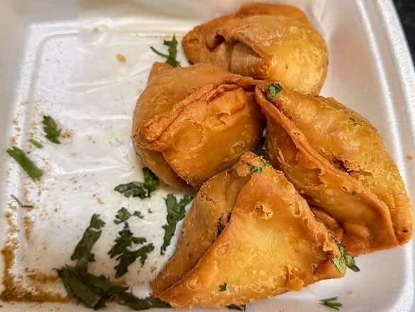 Vegetable Samosa.